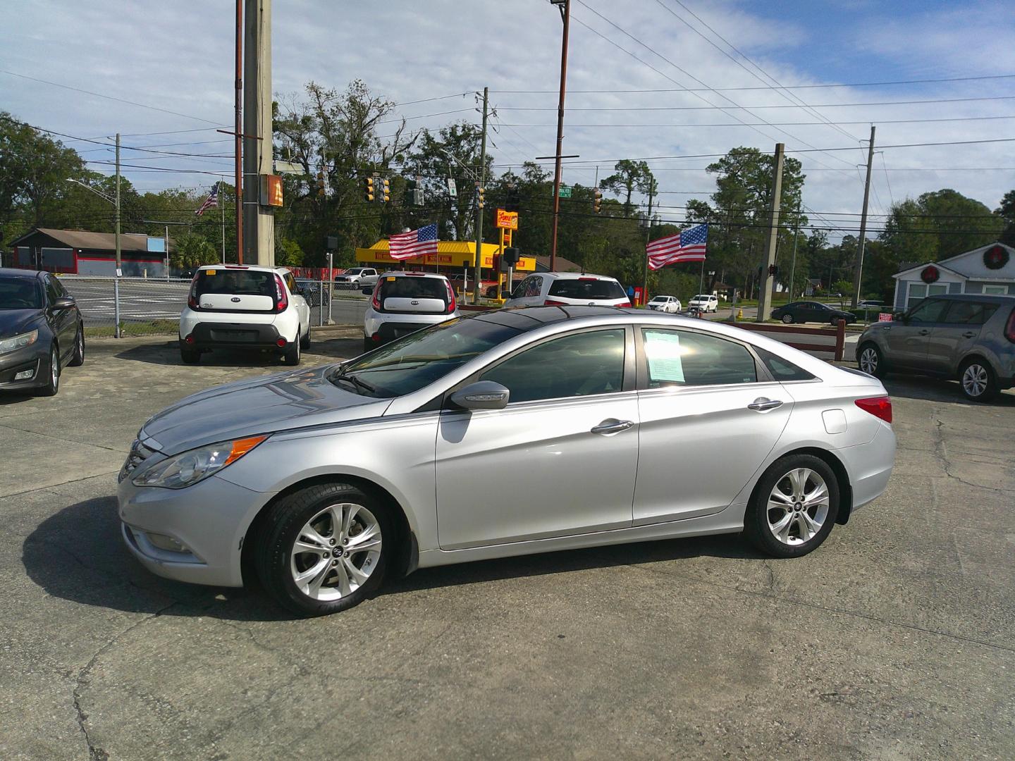 2013 SILVER HYUNDAI SONATA LIMITED; SE (5NPEC4AC5DH) , located at 1200 Cassat Avenue, Jacksonville, FL, 32205, (904) 695-1885, 30.302404, -81.731033 - Photo#1